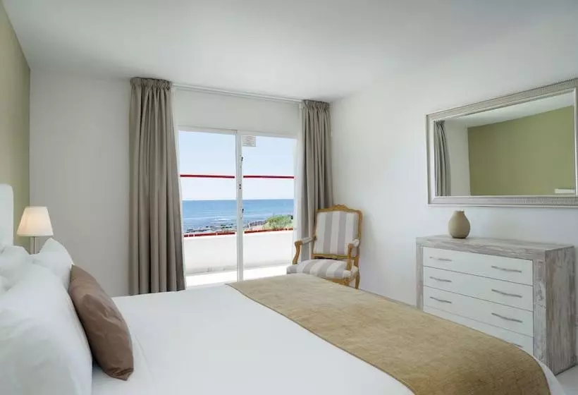 هتل Miraflores Beach & Country Club