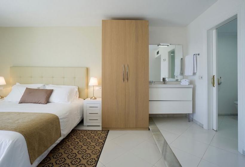 Hotel Miraflores Beach & Country Club