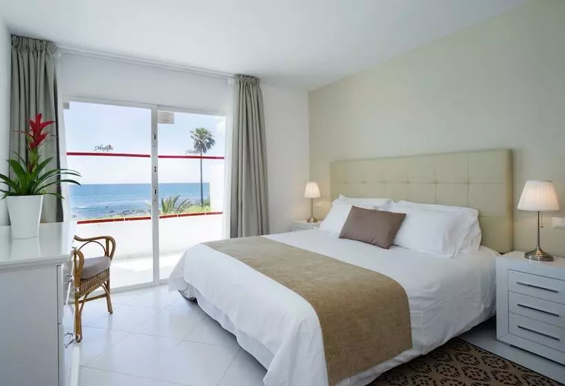 هتل Miraflores Beach & Country Club