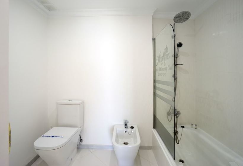 Hotel Miraflores Beach & Country Club