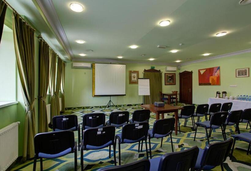 Отель Na Podzamczu