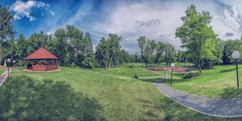 فندق Niemcza Wino & Spa