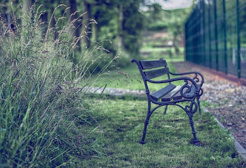 فندق Niemcza Wino & Spa