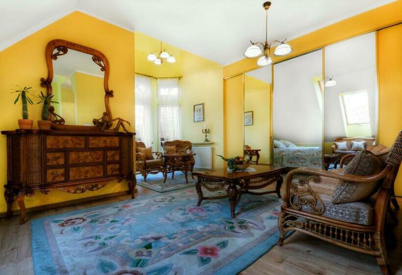 בית מלון כפרי Osada Danków