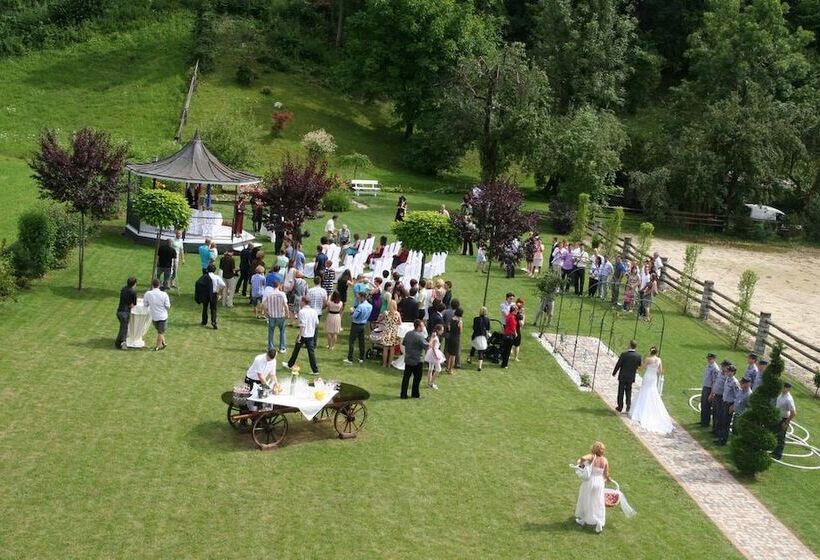 هتل Penzion Repnik