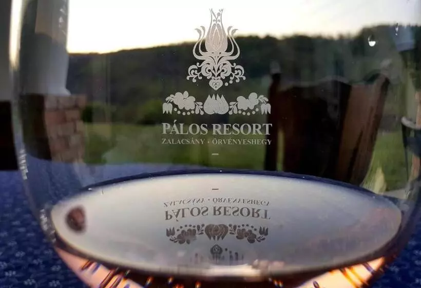 Hotelli Pálos Resort