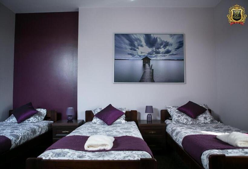 호텔 Rezydencja Bakamus