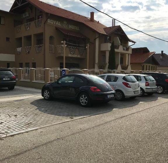 Отель Royal