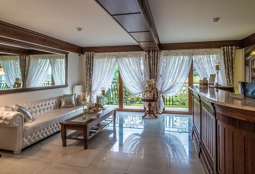 호텔 Sądelski Dwór Medical & Spa