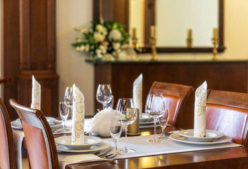 호텔 Sądelski Dwór Medical & Spa