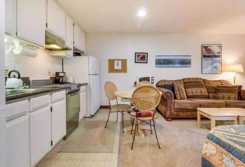 هتل St. Moritz 75