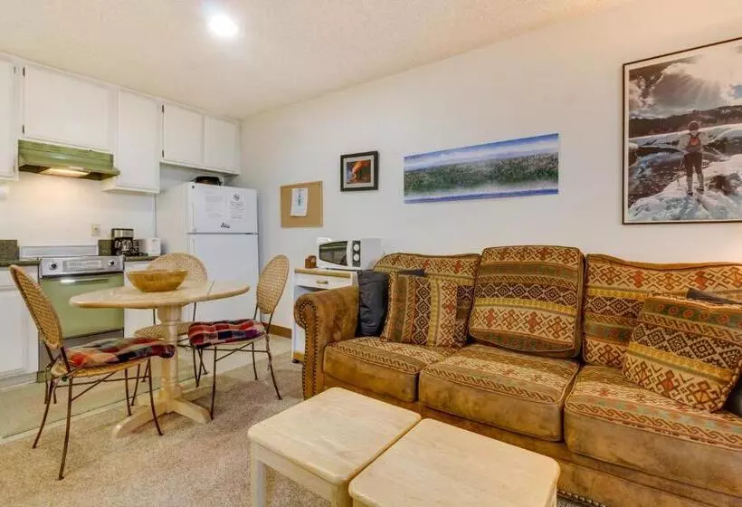 هتل St. Moritz 75