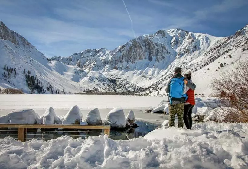 هتل St. Moritz 75