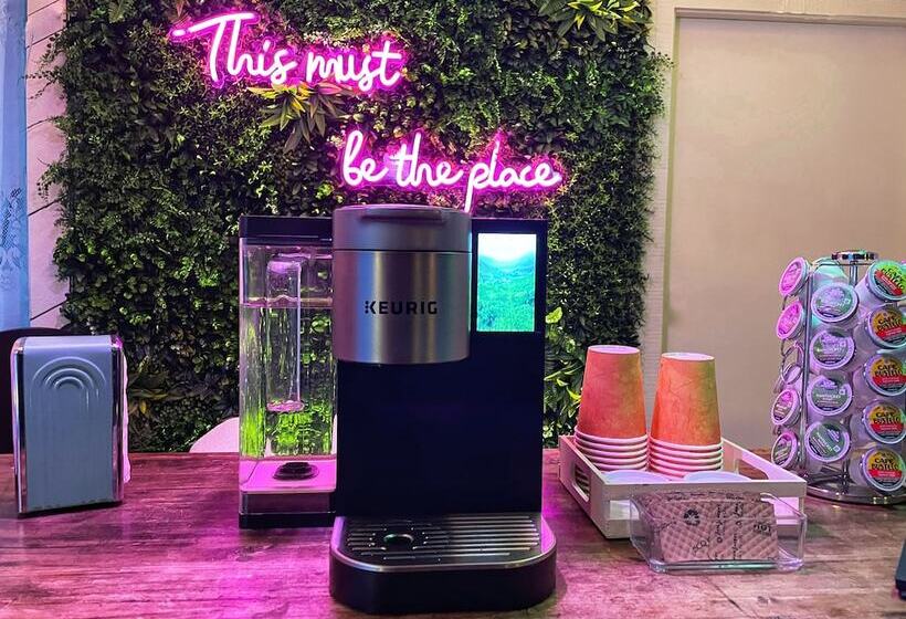 ホテル Toll Road Inn