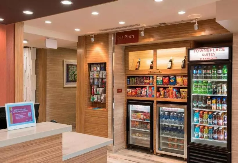 Hotelli Towneplace Suites By Marriott Ontario Mansfield
