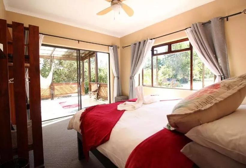 ホテル Mali Boutique Lodge & Tube  N Axe Budget Accommodation