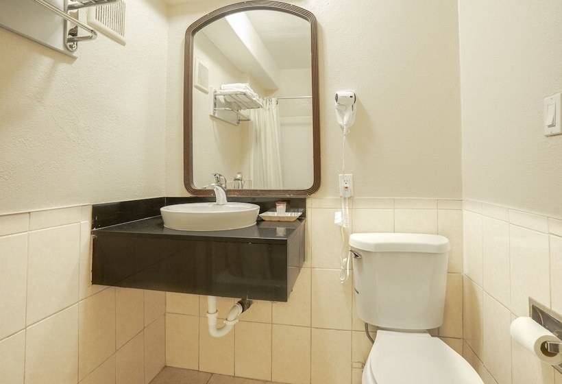 هتل Value Inn Hollywood