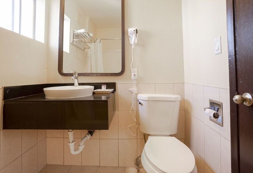 هتل Value Inn Hollywood