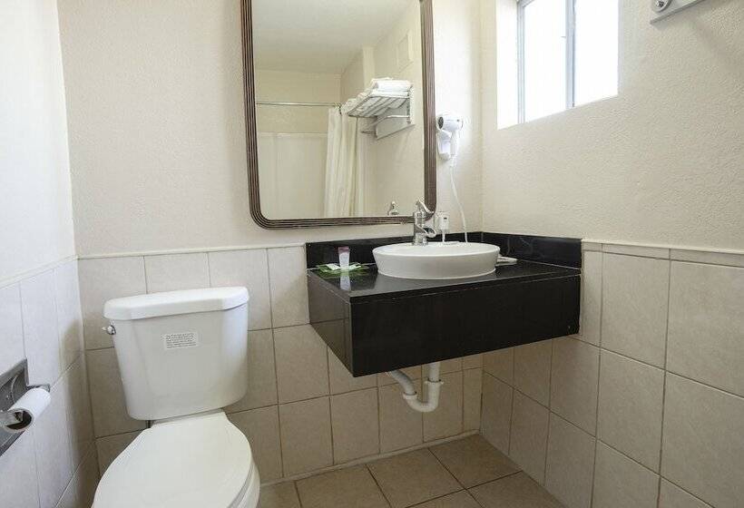 هتل Value Inn Hollywood