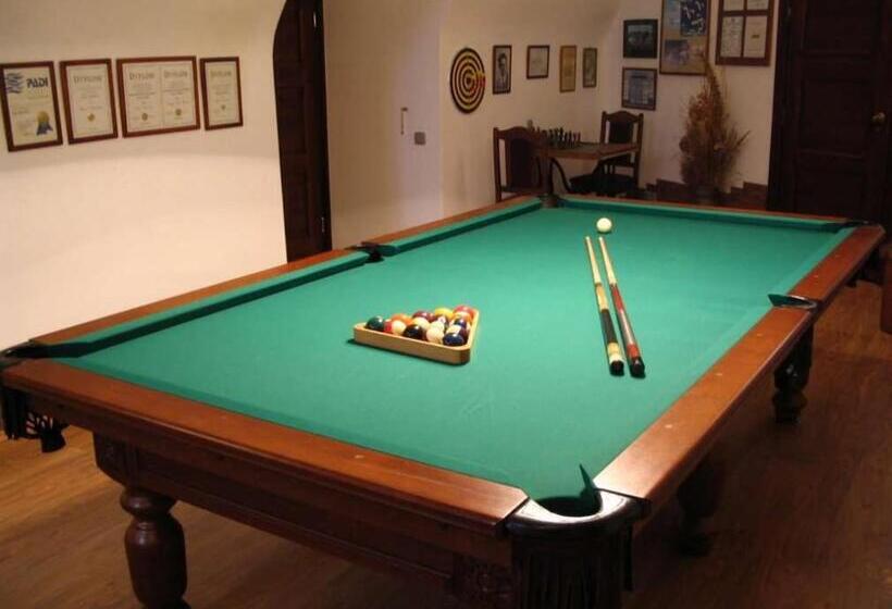 בית מלון כפרי Zamek Dobra