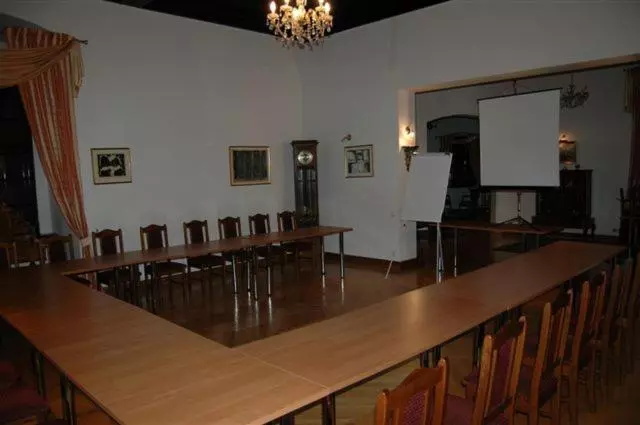 Hotelli Zamek Dobra
