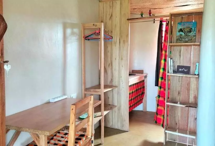 هاستل Beats Of Beads Trust