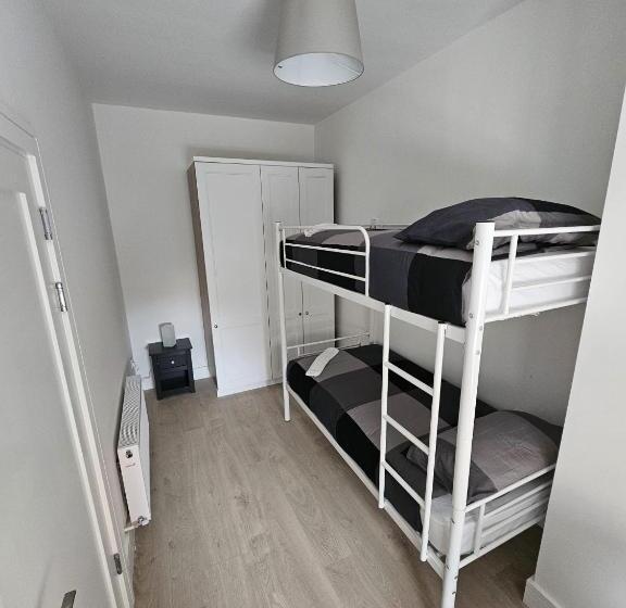 旅馆 Room In Dublin 8 / Cosy House