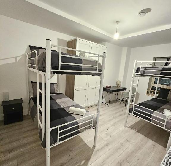 旅馆 Room In Dublin 8 / Cosy House