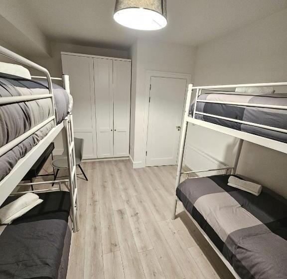 旅馆 Room In Dublin 8 / Cosy House