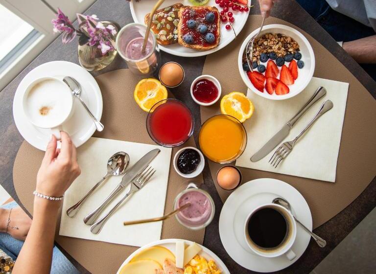 تختخواب و صبحانه Re Ottone Rooms