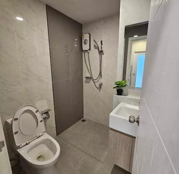 Hotelli คอนโดอีสวิลบางแสน