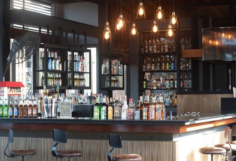 هتل Dang Derm In The Park Khaosan