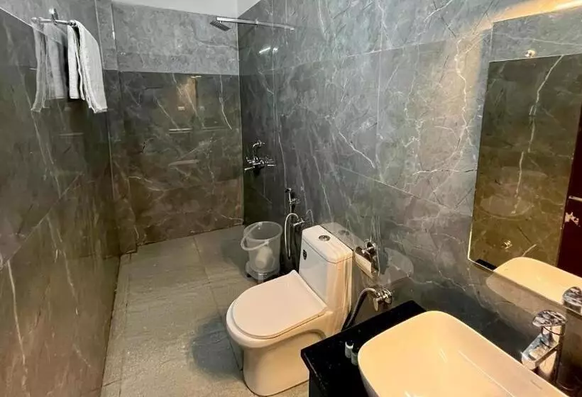 ホテル Humming Bird By Aaryam