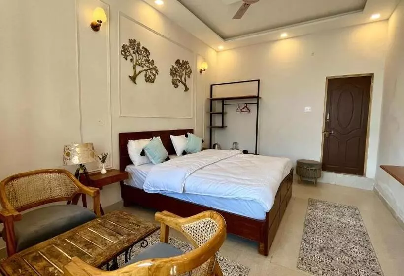 ホテル Humming Bird By Aaryam