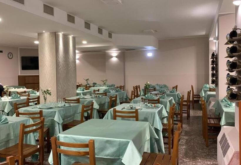 ホテル Ristorante San Giovanni