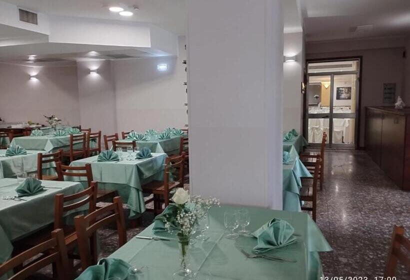 ホテル Ristorante San Giovanni