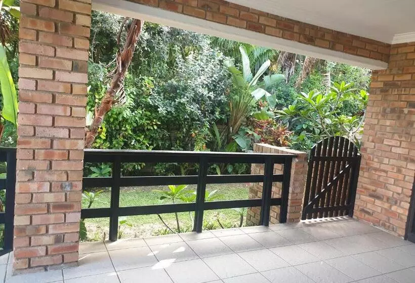 Majatalo Grace Avenue Townhouse