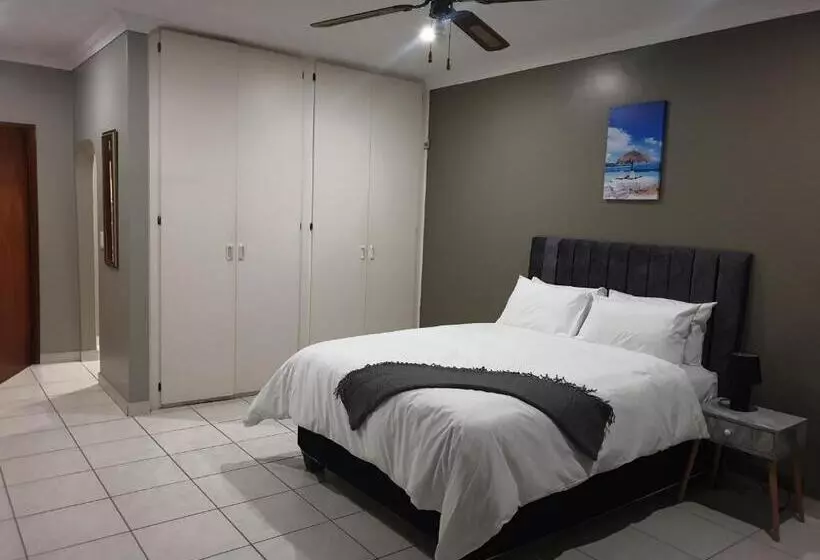 Majatalo Grace Avenue Townhouse