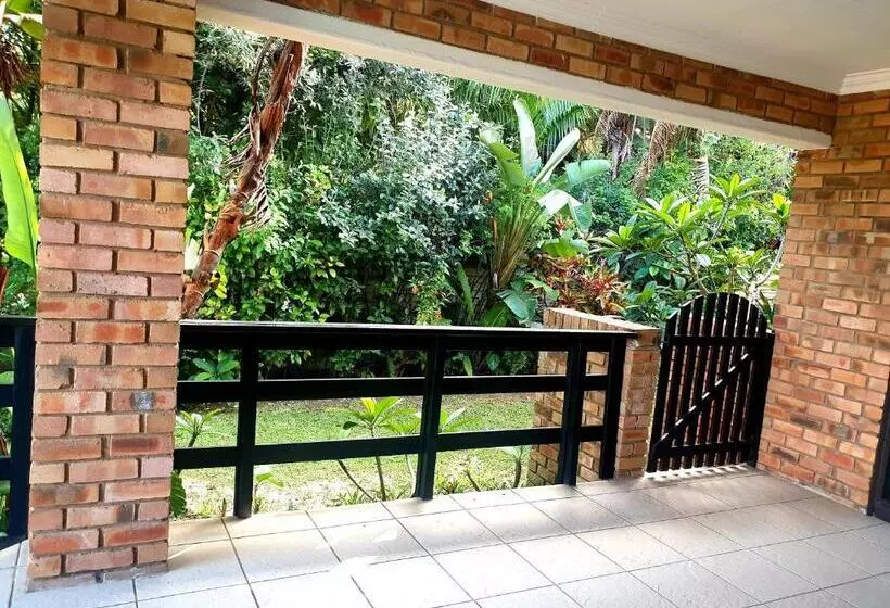 Majatalo Grace Avenue Townhouse