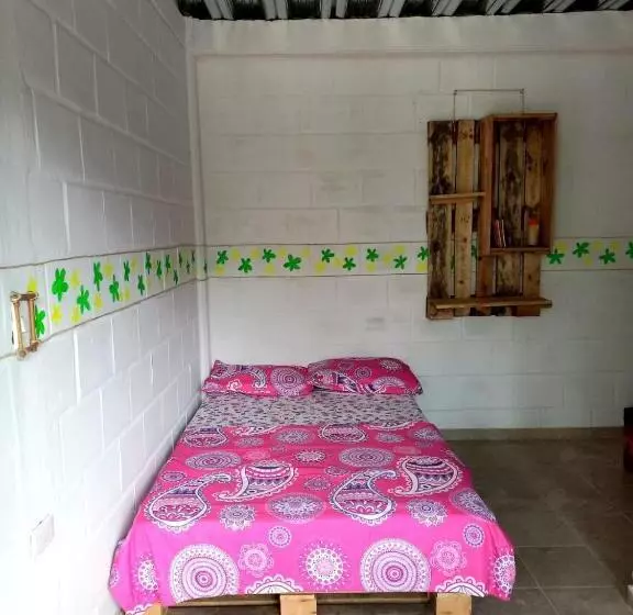 ペンション Hostal La Casa Rosada