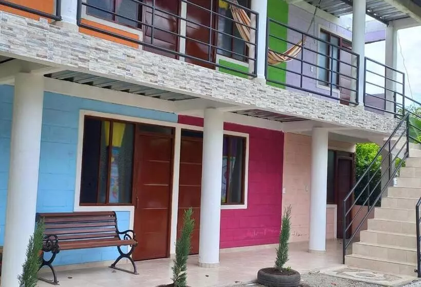 ペンション Hostal La Casa Rosada