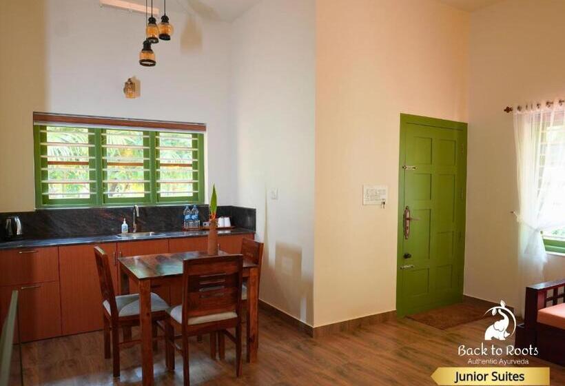 منتجع Back To Roots Ayurveda Retreat