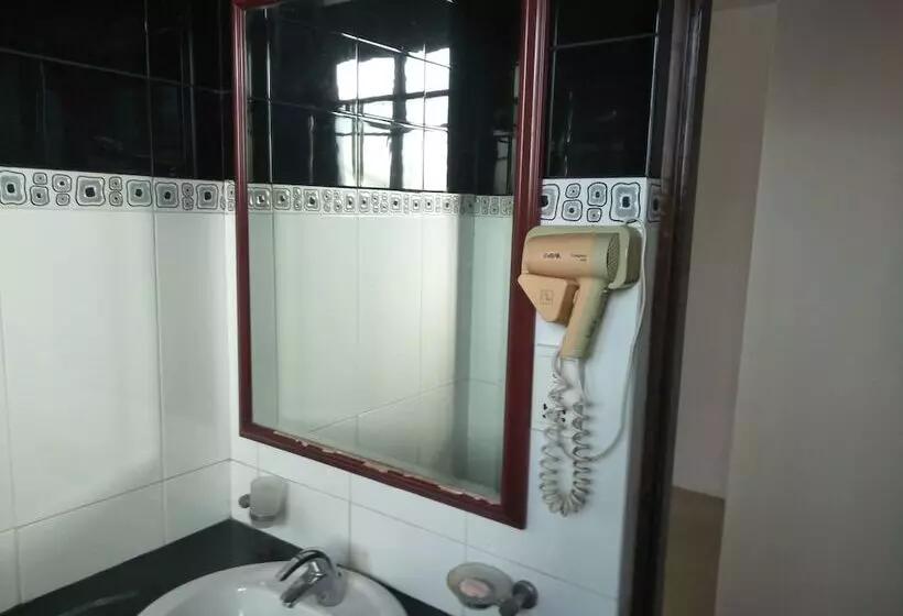 Airport Hotel Dream Paradise