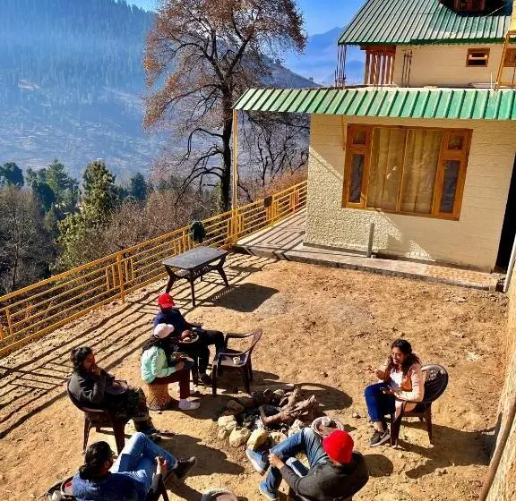 ユースホステル Flüstern Homestay