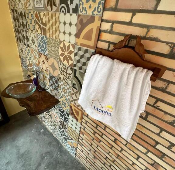 Retkeilymaja Villa Laguna Pousada