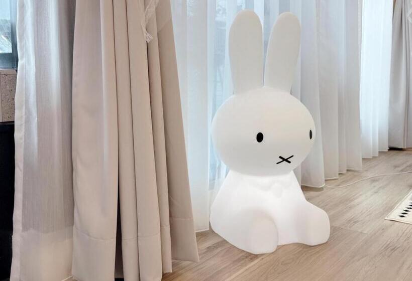 تختخواب و صبحانه 拾月。頭城無邊際泳池溫泉房