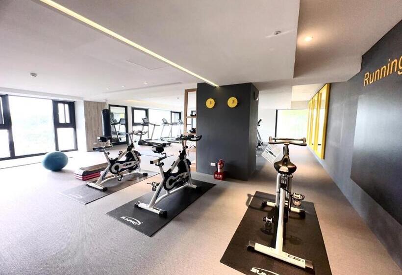 تختخواب و صبحانه 拾月。頭城無邊際泳池溫泉房