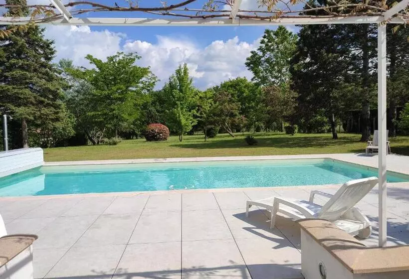 Aamiaismajoitus (B&B) Ecoute S,il Vient