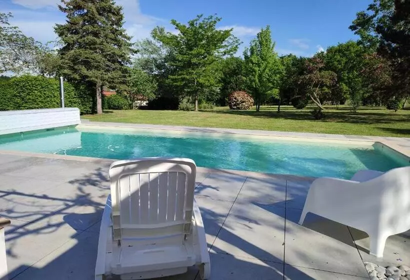 Aamiaismajoitus (B&B) Ecoute S,il Vient