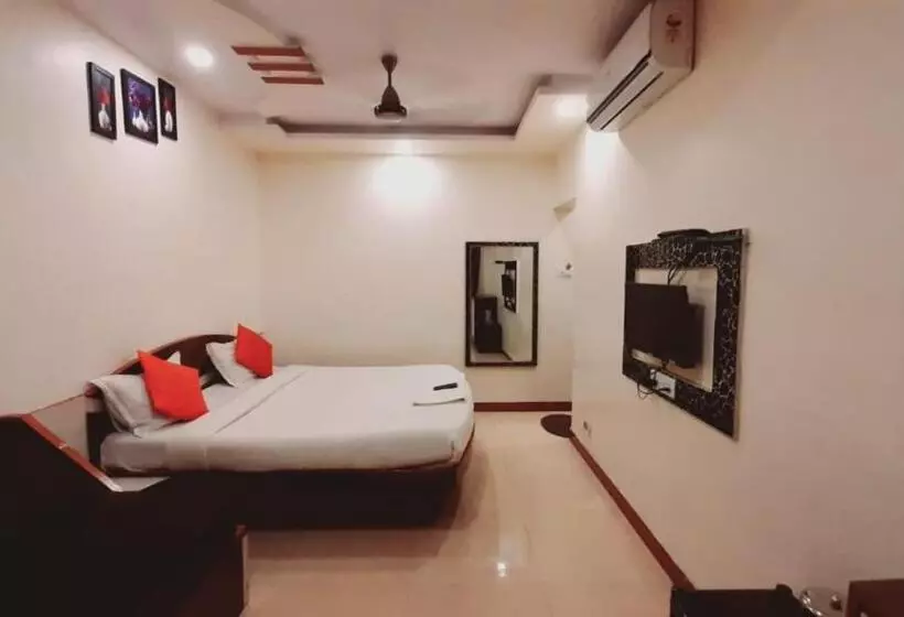 Hotelli Savairah Palace